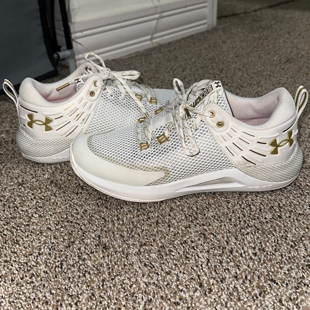 Under Armour Sneakers